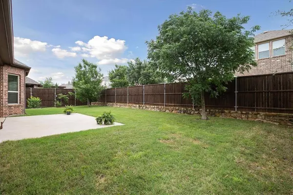 128 Shady Glen Drive, Hickory Creek, TX 75065
