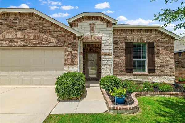 2341 Parda Alpina Lane, Fort Worth, TX 76131