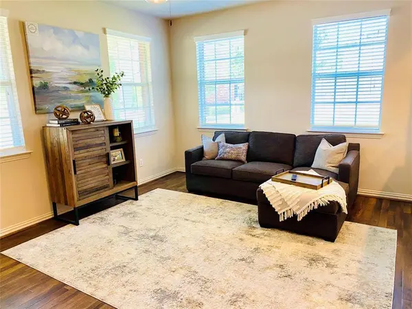 3105 Carlisle Street, Bedford, TX 76021