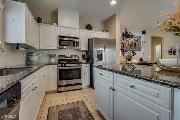 7919 Mineral Peak Street, Las Vegas, NV 89166