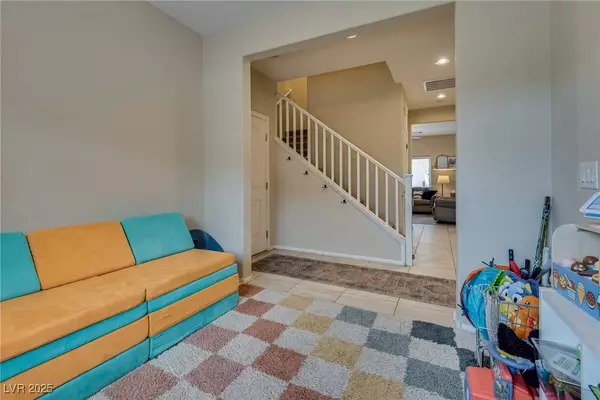 7919 Mineral Peak Street, Las Vegas, NV 89166