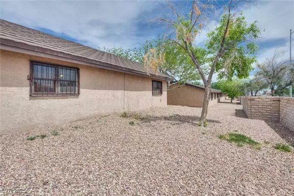 6501 Brushwood LN, Las Vegas, NV 89107