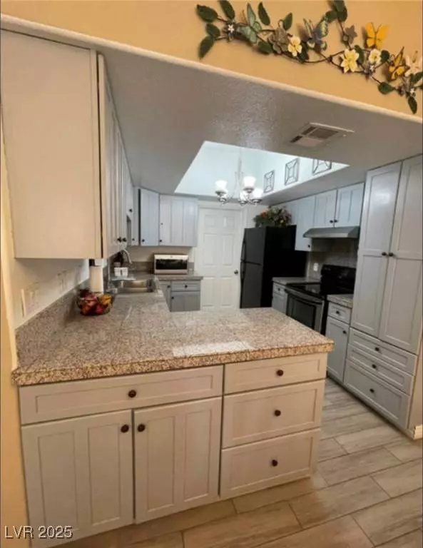 4510 E Cleveland AVE, Las Vegas, NV 89104