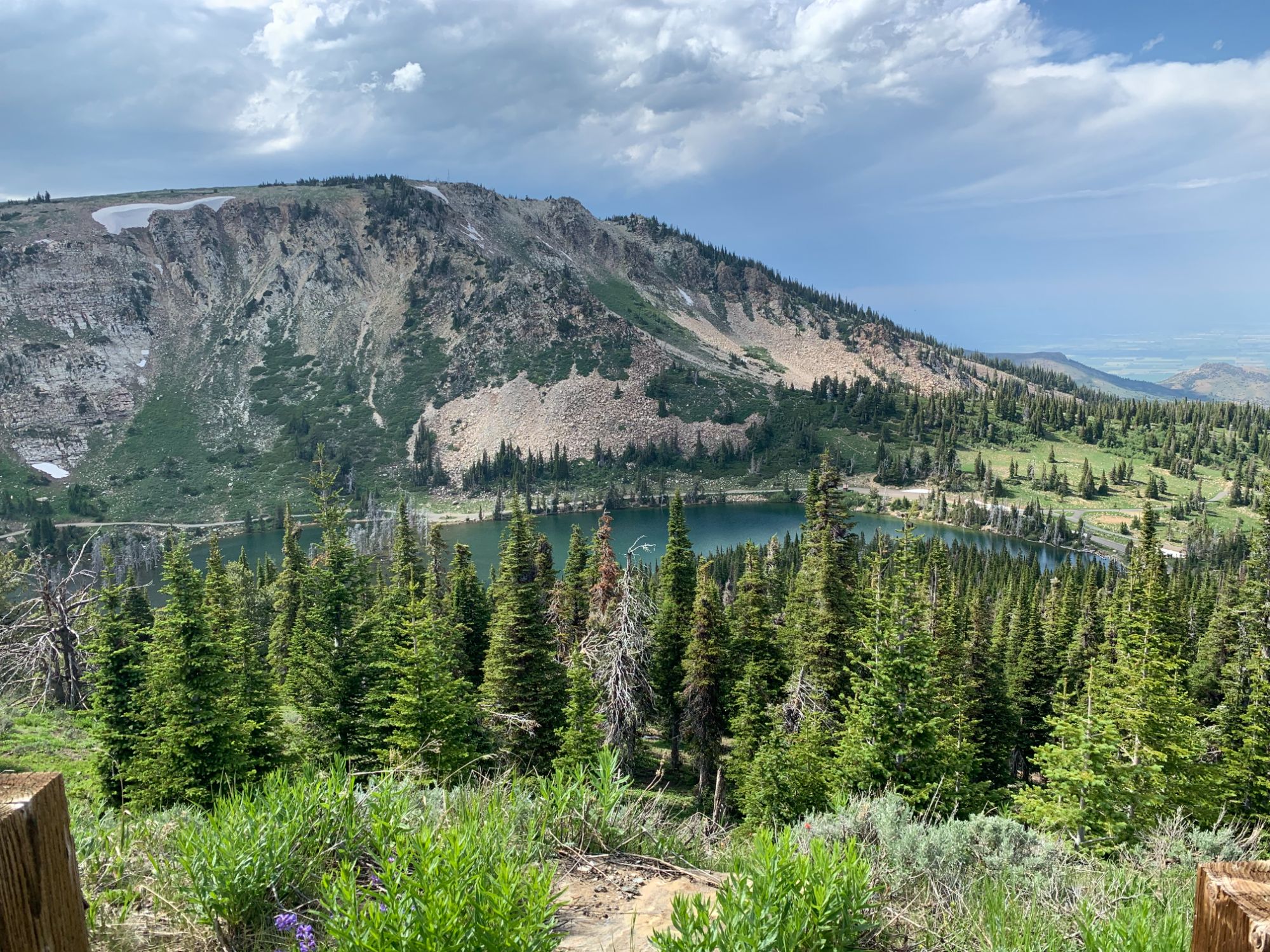 Best places to live in Idaho with mountain and lake scenery