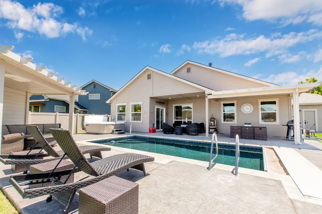Questions to Ask When Buying a House: The Checklist (2026)