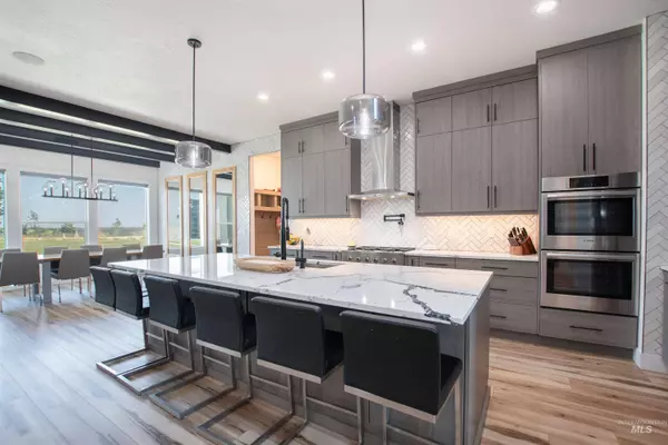 1520 W Kamet Ct, Nampa, ID 83686