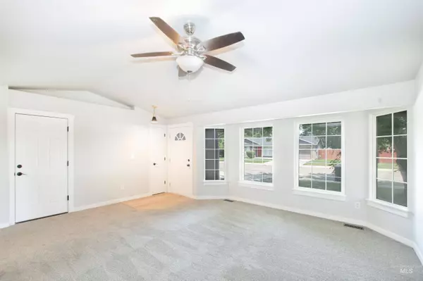 1383 E Drucker St, Meridian, ID 83642