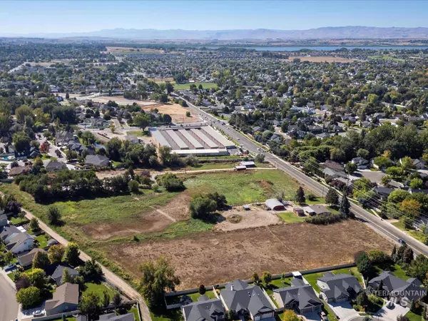 604 S Midland Blvd, Nampa, ID 83686