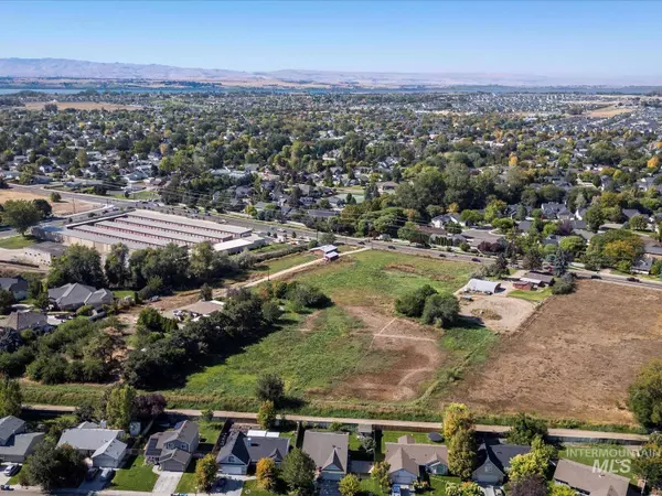 604 S Midland Blvd, Nampa, ID 83686