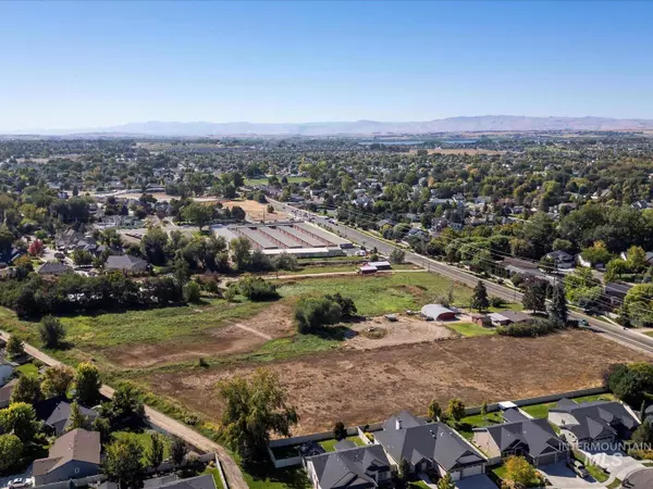 604 S Midland Blvd, Nampa, ID 83686