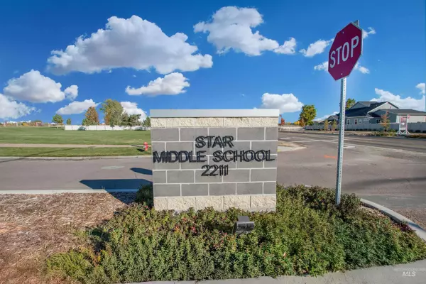 9573 W Stone Oak Lane, Star, ID 83669