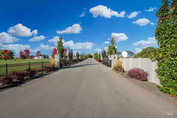 9573 W Stone Oak Lane, Star, ID 83669