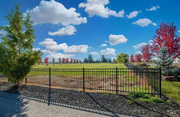 9573 W Stone Oak Lane, Star, ID 83669