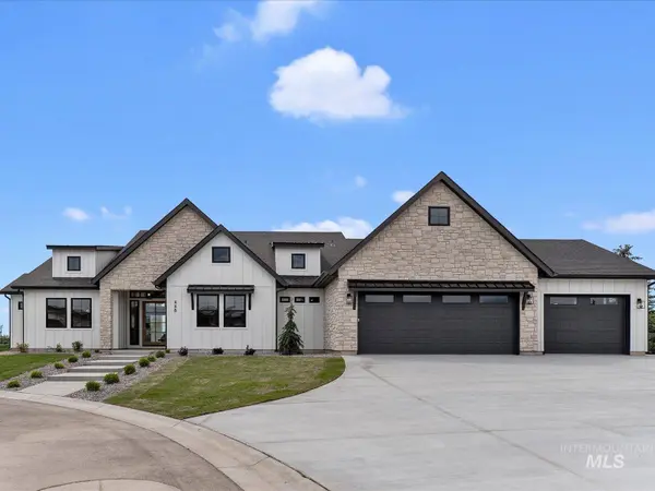 448 Joy Avenue, Middleton, ID 83644
