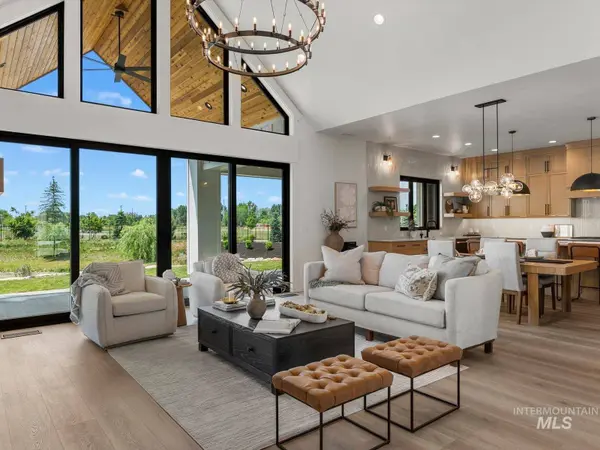 448 Joy Avenue, Middleton, ID 83644