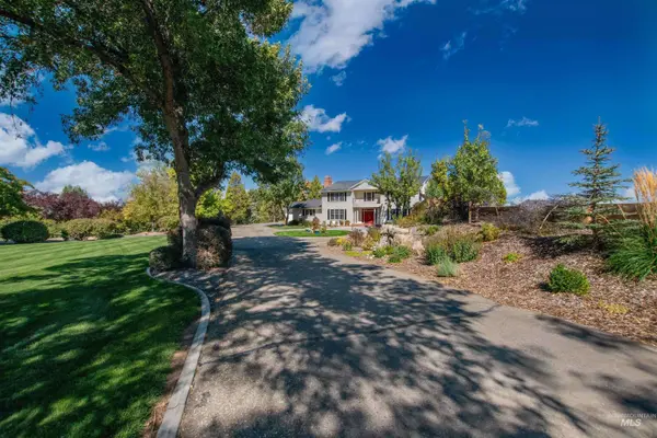 8716 Quail Ridge Dr., Nampa, ID 83686