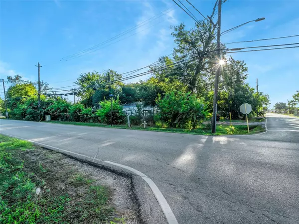 719 Manor ST, Houston, TX 77015