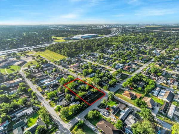 719 Manor ST, Houston, TX 77015