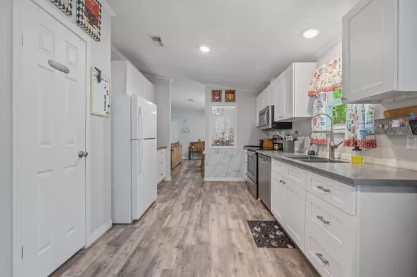 161 W Creek, Trinity, TX 75862