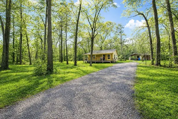 20848 S Sabine DR, New Caney, TX 77357