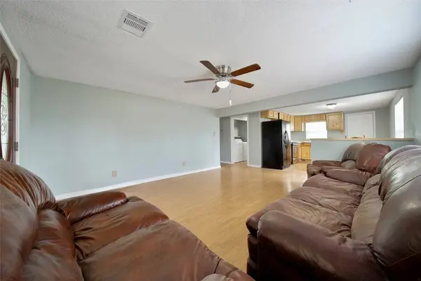 20848 S Sabine DR, New Caney, TX 77357