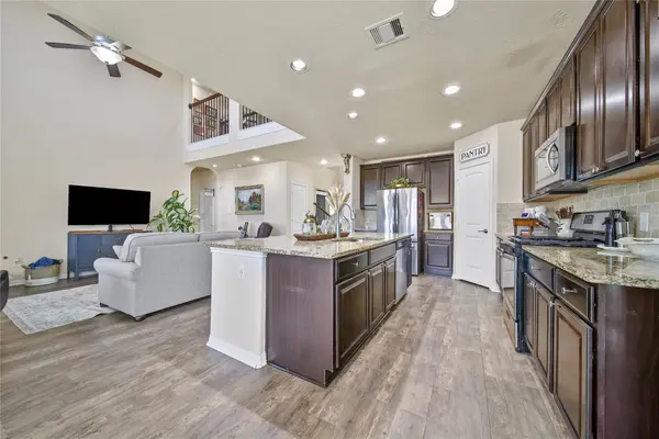 21619 Chinese Fir LN, Porter, TX 77365