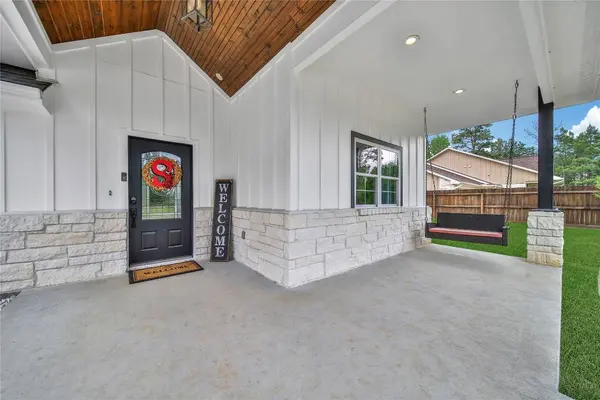 2063 White Buck CT, Cleveland, TX 77328