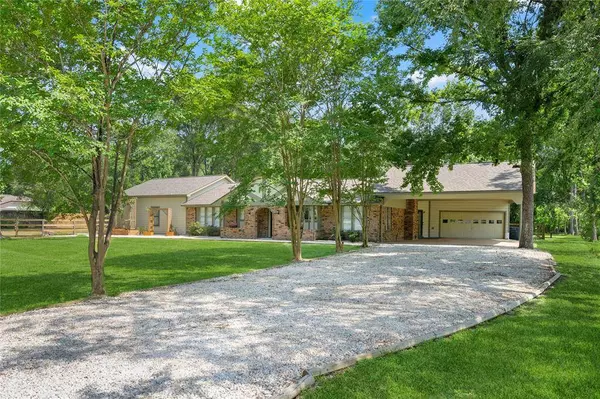 16014 Holly ST, Porter, TX 77365