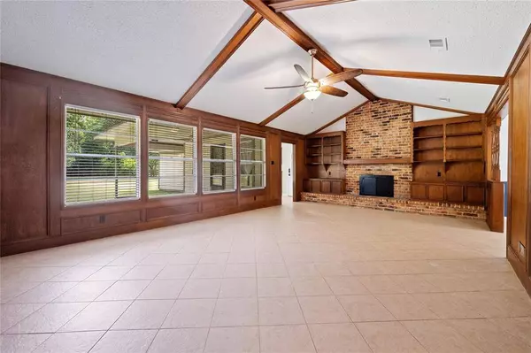 16014 Holly ST, Porter, TX 77365