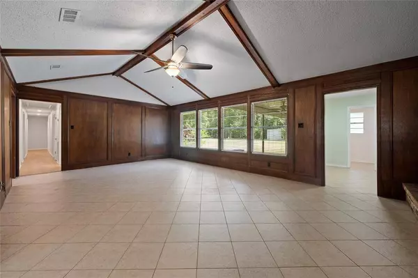 16014 Holly ST, Porter, TX 77365