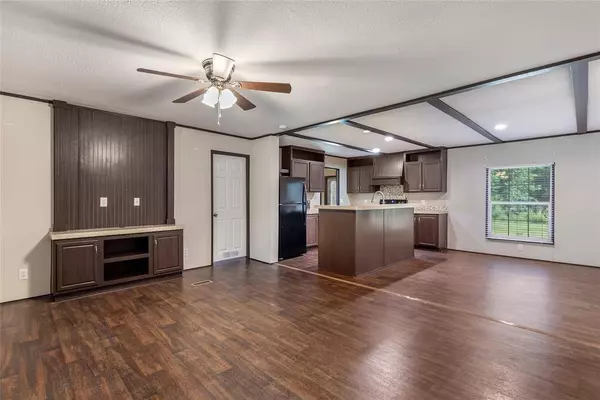 12214 County Road 37495, Cleveland, TX 77327