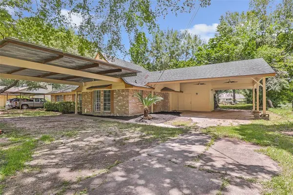 16107 Holly ST, Porter, TX 77365