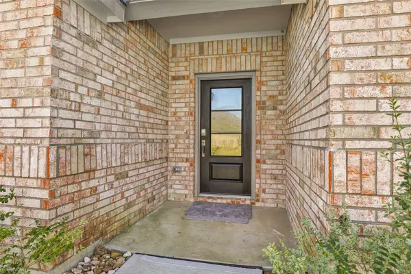 22464 Mountain Pine DR, New Caney, TX 77357