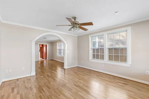 1120 E 26th ST, Houston, TX 77009