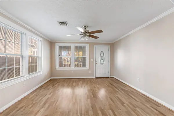 1120 E 26th ST, Houston, TX 77009