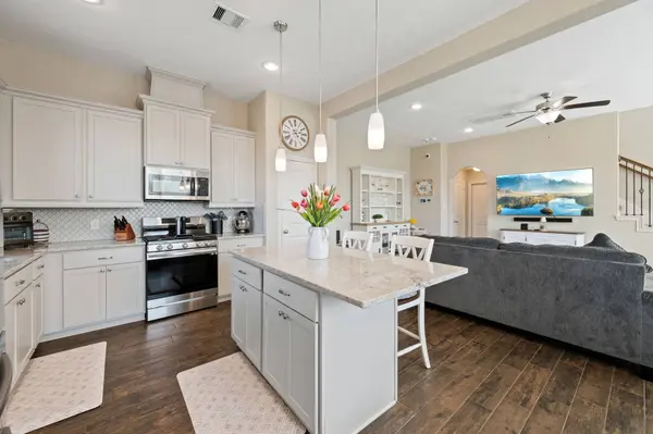 25330 Fallen Acorn CT, Porter, TX 77365