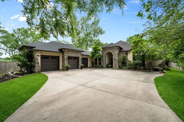 28403 Mendecino Glen LN, Huffman, TX 77336
