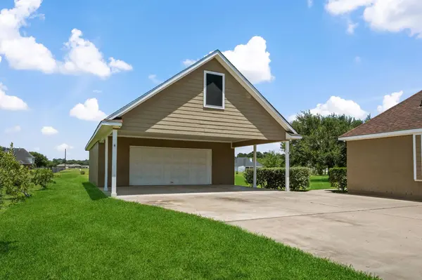 15602 Devin LN, Crosby, TX 77532