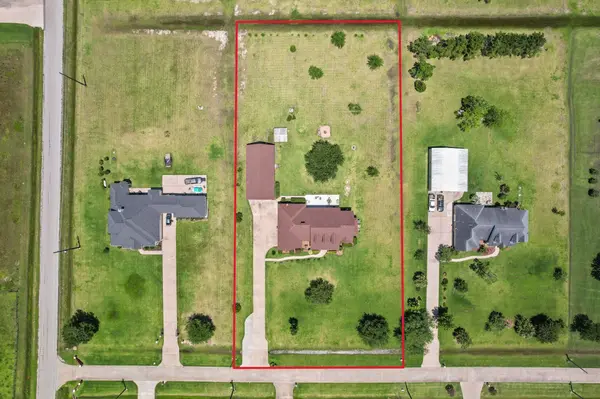 15602 Devin LN, Crosby, TX 77532
