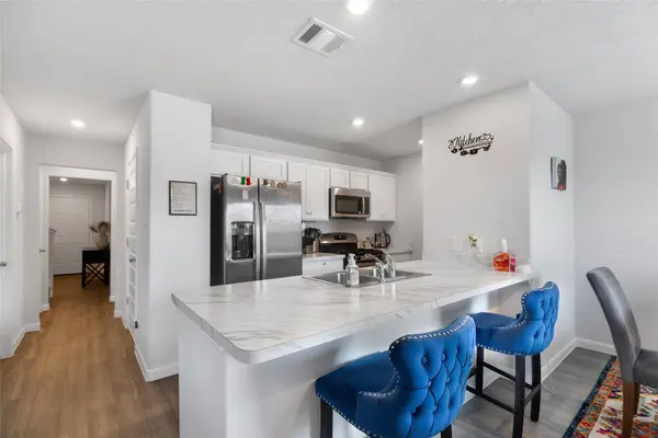 1325 Road 5102, Cleveland, TX 77327