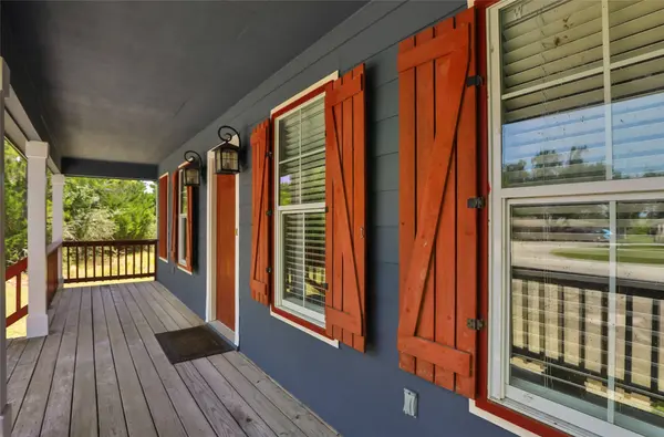 31 Timber Cove LN, Coldspring, TX 77331