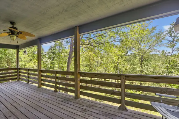 31 Timber Cove LN, Coldspring, TX 77331