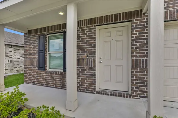 21634 Balzola LN, New Caney, TX 77357