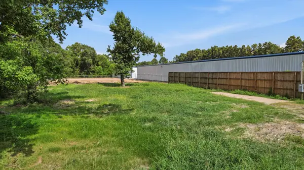 24477 Sorters RD, Porter, TX 77365