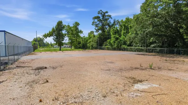 24477 Sorters RD, Porter, TX 77365