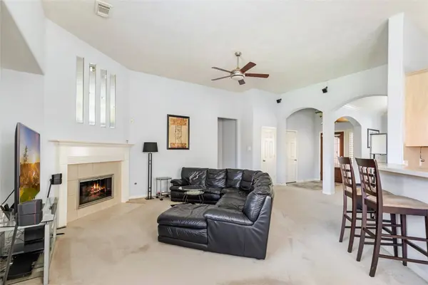 26924 Manor Falls DR, Kingwood, TX 77339