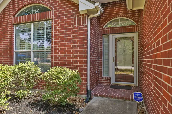 26924 Manor Falls DR, Kingwood, TX 77339