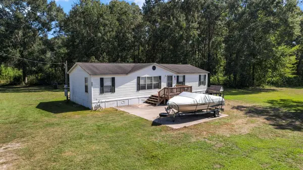 465 County Road 3181, Cleveland, TX 77327