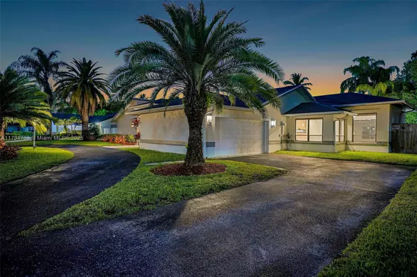 13625 SW 104th Ct, Miami, FL 33176