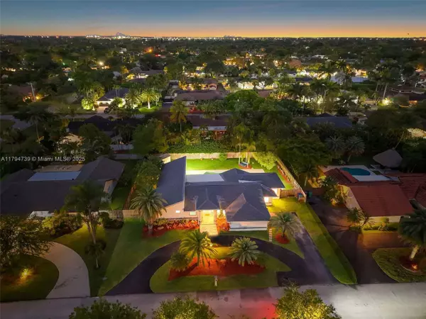 13625 SW 104th Ct, Miami, FL 33176